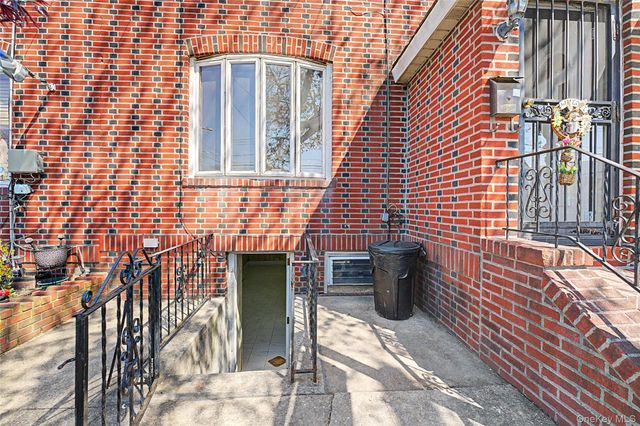 15145 20th Road, Whitestone, NY 11357