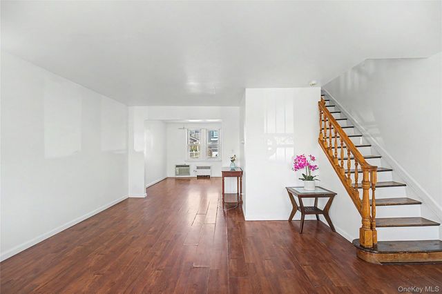 15145 20th Road, Whitestone, NY 11357