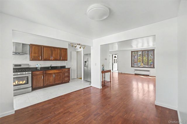 15145 20th Road, Whitestone, NY 11357