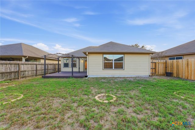 1306 Fern Court, Gonzales, TX 78629