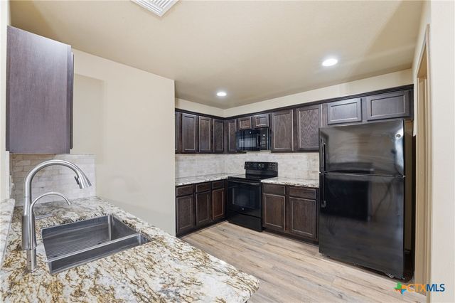 1306 Fern Court, Gonzales, TX 78629