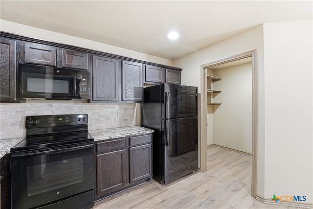 1306 Fern Court, Gonzales, TX 78629