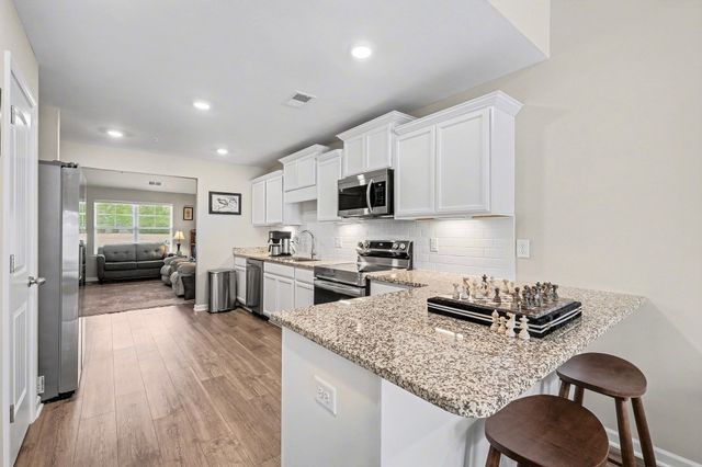 381 Ezra St, Pleasant View, TN 37146