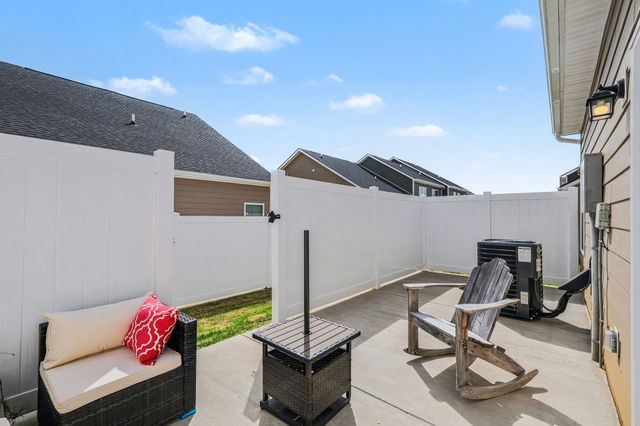 381 Ezra St, Pleasant View, TN 37146