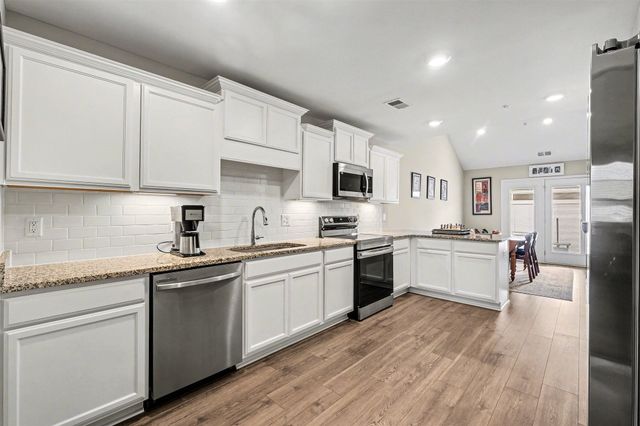 381 Ezra St, Pleasant View, TN 37146