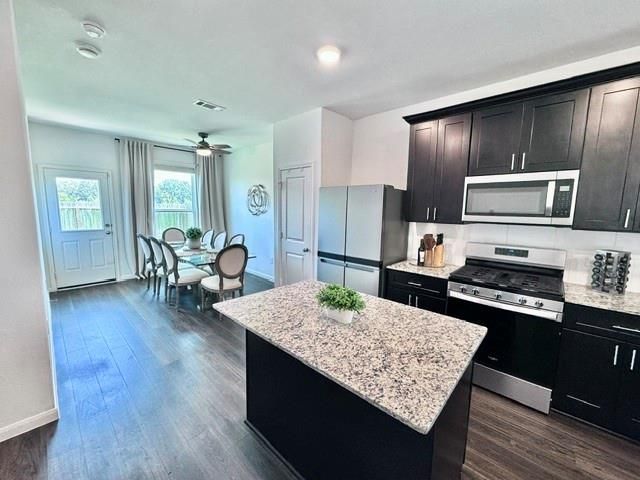 23719 Cranberry Grader Lane, Hockley, TX 77447