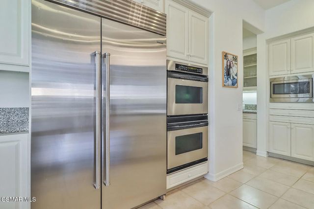 2589 Featherwood Street, Westlake Village, CA 91362