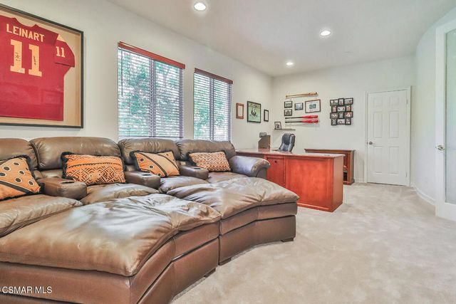 2589 Featherwood Street, Westlake Village, CA 91362