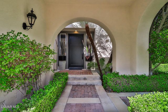 2589 Featherwood Street, Westlake Village, CA 91362