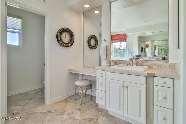 2589 Featherwood Street, Westlake Village, CA 91362