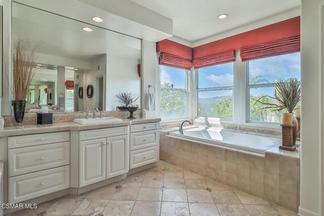 2589 Featherwood Street, Westlake Village, CA 91362