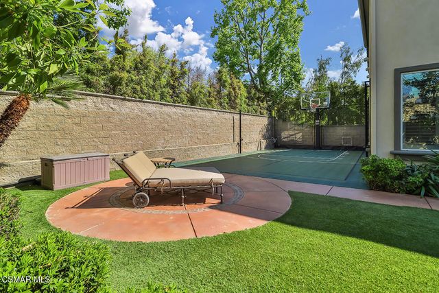 2589 Featherwood Street, Westlake Village, CA 91362