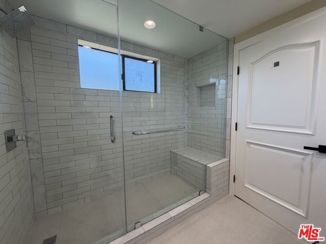 1146 Hacienda Place 7, West Hollywood, CA 90069