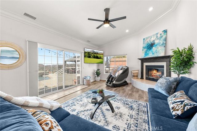 40107 Calle Breve, Temecula, CA 92592