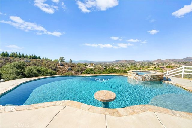 40107 Calle Breve, Temecula, CA 92592