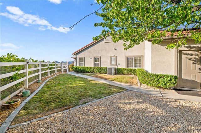 40107 Calle Breve, Temecula, CA 92592