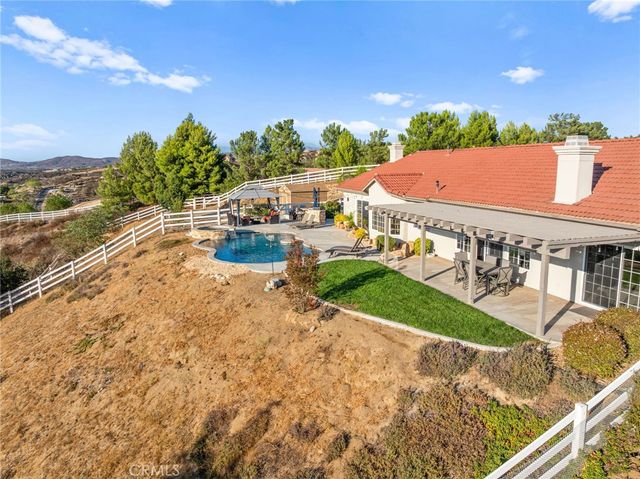 40107 Calle Breve, Temecula, CA 92592