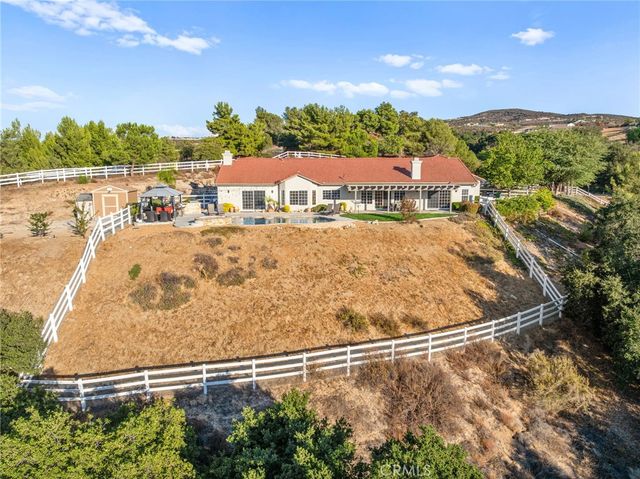 40107 Calle Breve, Temecula, CA 92592