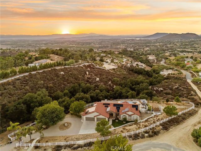 40107 Calle Breve, Temecula, CA 92592