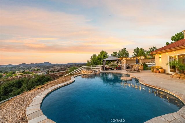 40107 Calle Breve, Temecula, CA 92592