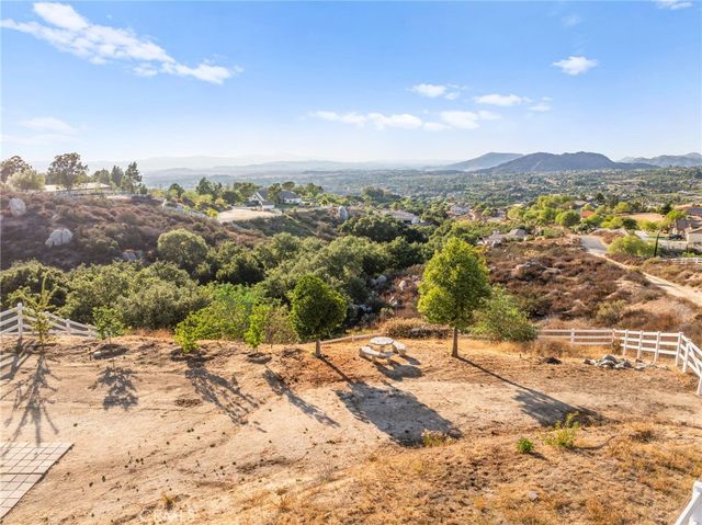 40107 Calle Breve, Temecula, CA 92592