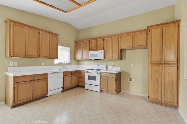 17029 Monaco Drive, Victorville, CA 92395