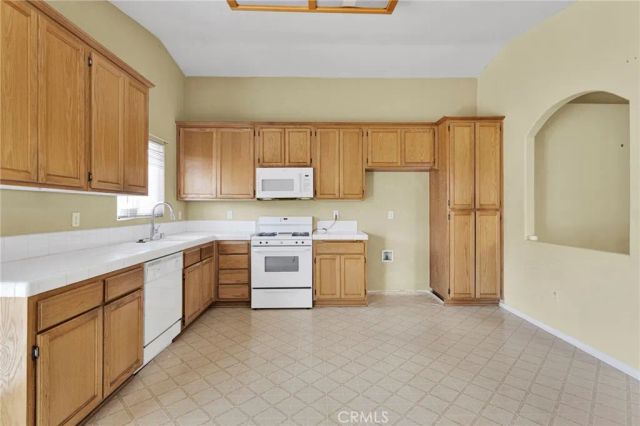 17029 Monaco Drive, Victorville, CA 92395
