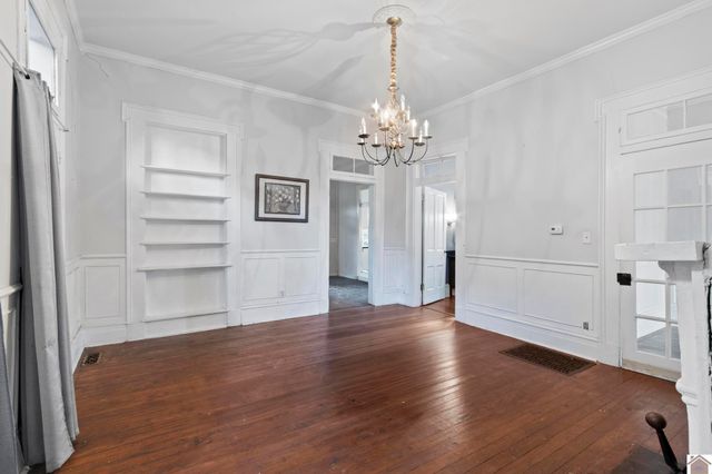 611 N 6th St, Paducah, KY 42001