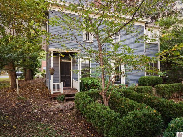 611 N 6th St, Paducah, KY 42001