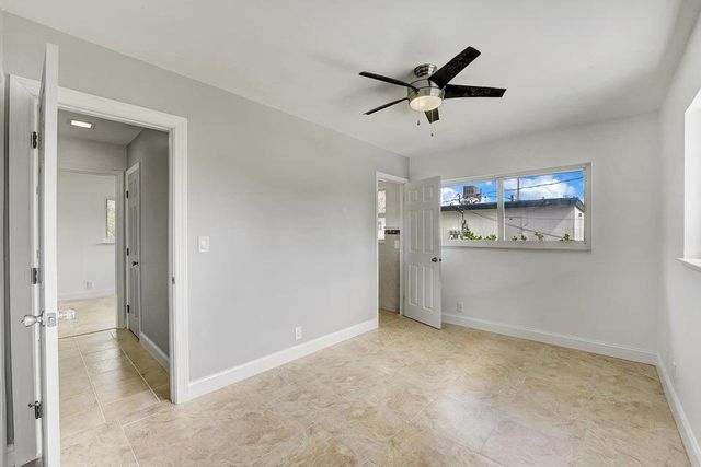 208 NW 1st Street, Boynton Beach, FL 33435