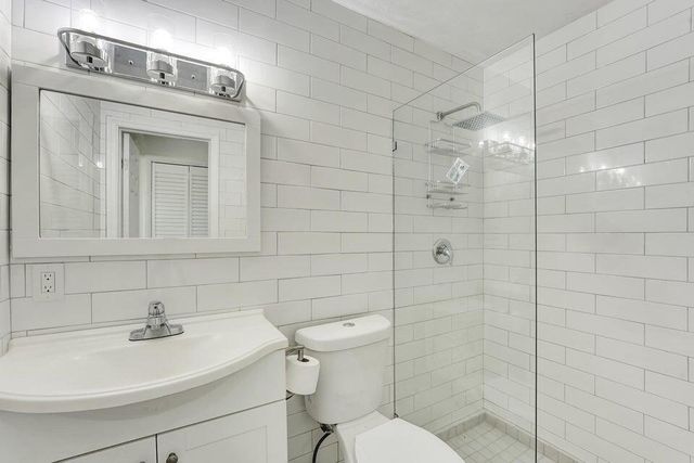 208 NW 1st Street, Boynton Beach, FL 33435