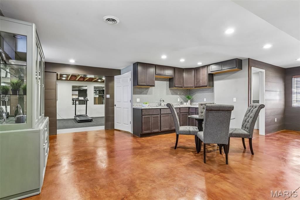 Image 25 of property listing at 2536 Fossett Drive, Wildwood, MO 63040