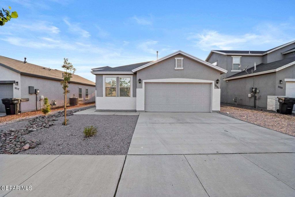 1021 Ultrastar Place, Horizon City, TX 79928