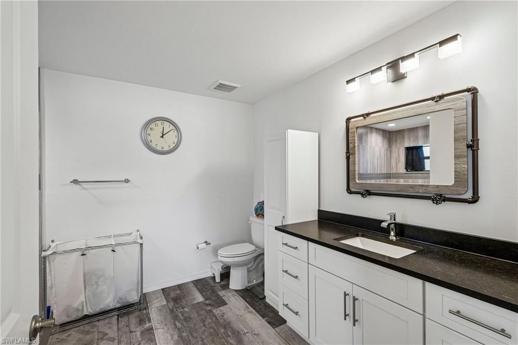 Image 9 of property listing at 4216 NW 25th TER, Cape Coral, FL 33993