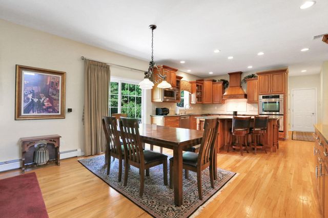 16 Winston Place, Marlboro, NY 12542