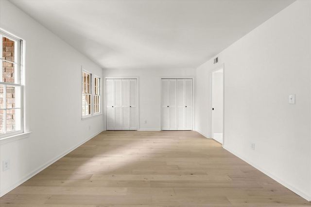 27 Old Ivy NE Square, Atlanta, GA 30342