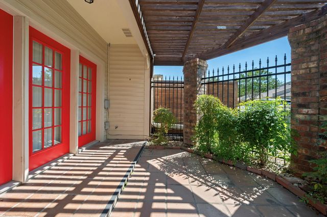 707 Walker Street, Bryan, TX 77802