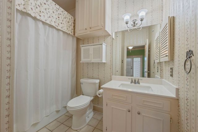707 Walker Street, Bryan, TX 77802