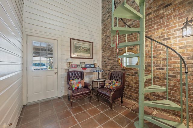 707 Walker Street, Bryan, TX 77802