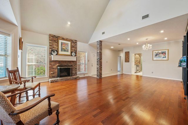 707 Walker Street, Bryan, TX 77802