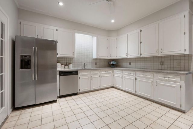 707 Walker Street, Bryan, TX 77802