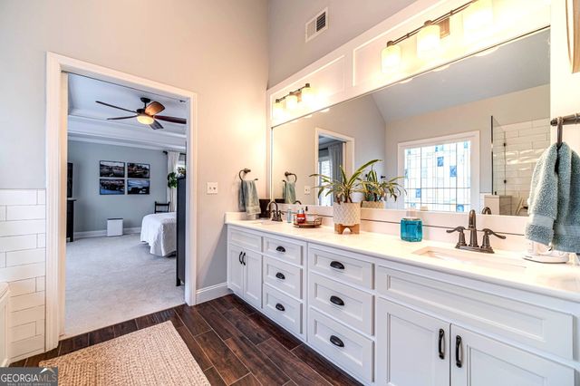 205 Amberbrook Circle, Grayson, GA 30017