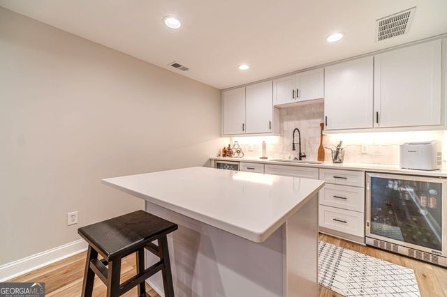 205 Amberbrook Circle, Grayson, GA 30017