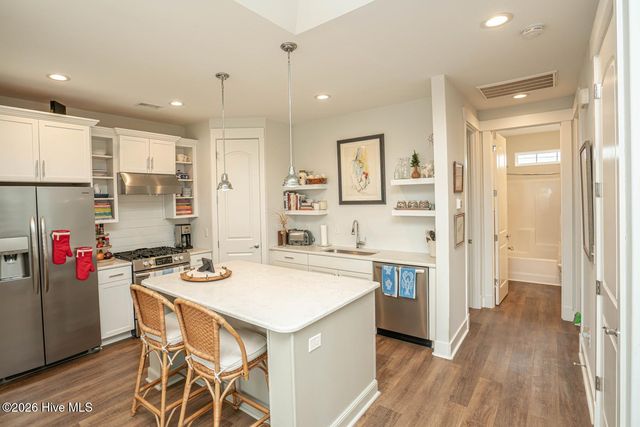 2202 Bungalow Parc Way SW, Calabash, NC 28467