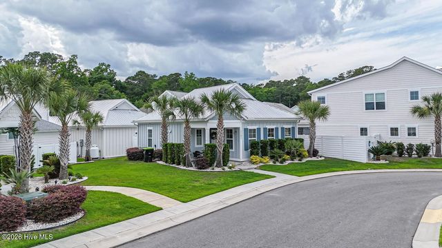 2202 Bungalow Parc Way SW, Calabash, NC 28467