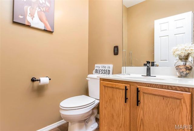 1222 Hermans Lake Drive, Hazelwood, MO 63034