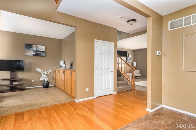 1222 Hermans Lake Drive, Hazelwood, MO 63034