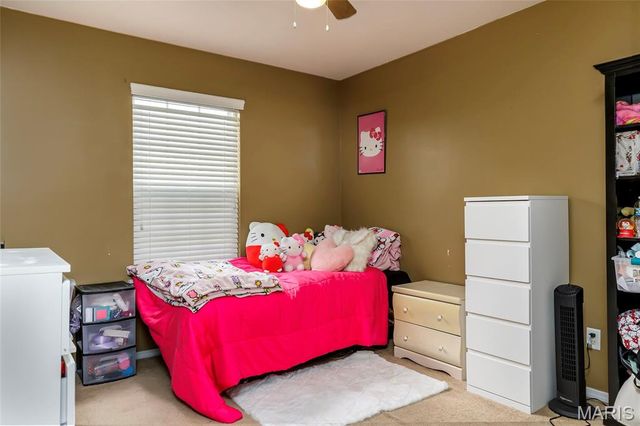 1222 Hermans Lake Drive, Hazelwood, MO 63034