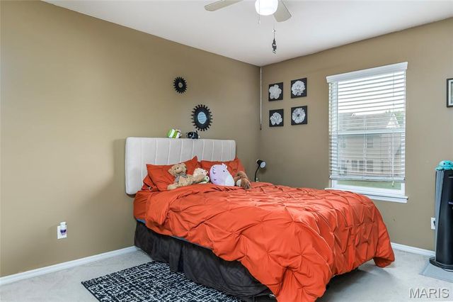 1222 Hermans Lake Drive, Hazelwood, MO 63034