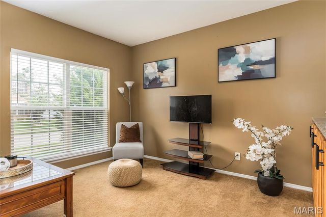 1222 Hermans Lake Drive, Hazelwood, MO 63034